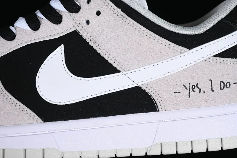 All Categories Nk SB Dunk Series Nk SB Dunk Low Low-top sneakers Cost-effective version Nk Dunk Low Black dust color SB smashed backboard fashion casual sneakers DO9776-001